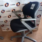 LOTE 583 - 01 CADEIRA DE ESCRITÓRIO COM BASE GIRATÓRIA. (NO ESTADO) ATENÇÃO! FAZER A VISITAÇÃO ANTES DE ARREMATAR, NÃO SABEMOS SE FUNCIONA. LEILÃO NÃO TEM GARANTIA E NEM DEVOLUÇÃO, SUJEITO A POSSÍVEIS AVARIAS VISÍVEIS/OCULTAS E/OU AUSÊNCIA DE COMPONENTES.