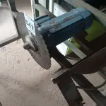 LOTE 547 - 01 SERRA DE BANCADA PARA MARCENARIA. (NO ESTADO) ATENÇÃO! FAZER A VISITAÇÃO ANTES DE ARREMATAR, NÃO SABEMOS SE FUNCIONA. LEILÃO NÃO TEM GARANTIA E NEM DEVOLUÇÃO, SUJEITO A POSSÍVEIS AVARIAS VISÍVEIS/OCULTAS E/OU AUSÊNCIA DE COMPONENTES.