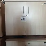 LOTE 451 - 02 ARMÁRIOS BAIXOS EM MADEIRA COM 02 PORTAS. (NO ESTADO) ATENÇÃO! FAZER A VISITAÇÃO ANTES DE ARREMATAR, NÃO SABEMOS SE FUNCIONA. LEILÃO NÃO TEM GARANTIA E NEM DEVOLUÇÃO, SUJEITO A POSSÍVEIS AVARIAS VISÍVEIS/OCULTAS E/OU AUSÊNCIA DE COMPONENTES.