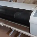 LOTE 344 - 01 PLOTTER XEROX 7142. (NO ESTADO) ATENÇÃO! FAZER A VISITAÇÃO ANTES DE ARREMATAR, NÃO SABEMOS SE FUNCIONA. LEILÃO NÃO TEM GARANTIA E NEM DEVOLUÇÃO, SUJEITO A POSSÍVEIS AVARIAS VISÍVEIS/OCULTAS E/OU AUSÊNCIA DE COMPONENTES.