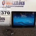 LOTE 370 - 01 TABLET SAMSUNG COM CABO. (NO ESTADO) ATENÇÃO! FAZER A VISITAÇÃO ANTES DE ARREMATAR, NÃO SABEMOS SE FUNCIONA. LEILÃO NÃO TEM GARANTIA E NEM DEVOLUÇÃO, SUJEITO A POSSÍVEIS AVARIAS VISÍVEIS/OCULTAS E/OU AUSÊNCIA DE COMPONENTES.