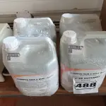 LOTE 488 - 20 LITROS DE SHAMPOO PARA CABELO E CORPO. (NO ESTADO) ATENÇÃO! FAZER A VISITAÇÃO ANTES DE ARREMATAR, NÃO SABEMOS SE FUNCIONA. LEILÃO NÃO TEM GARANTIA E NEM DEVOLUÇÃO, SUJEITO A POSSÍVEIS AVARIAS VISÍVEIS/OCULTAS E/OU AUSÊNCIA DE COMPONENTES.