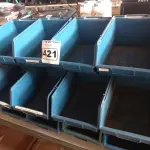 LOTE 421 - 20 CAÇAMBAS ORGANIZADORAS DE PLÁSTICO. (NO ESTADO) ATENÇÃO! FAZER A VISITAÇÃO ANTES DE ARREMATAR, NÃO SABEMOS SE FUNCIONA. LEILÃO NÃO TEM GARANTIA E NEM DEVOLUÇÃO, SUJEITO A POSSÍVEIS AVARIAS VISÍVEIS/OCULTAS E/OU AUSÊNCIA DE COMPONENTES.