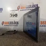 LOTE 390 - 01 TABLET SAMSUNG COM CABO. (NO ESTADO) ATENÇÃO! FAZER A VISITAÇÃO ANTES DE ARREMATAR, NÃO SABEMOS SE FUNCIONA. LEILÃO NÃO TEM GARANTIA E NEM DEVOLUÇÃO, SUJEITO A POSSÍVEIS AVARIAS VISÍVEIS/OCULTAS E/OU AUSÊNCIA DE COMPONENTES.