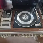 LOTE 334 - 01 APARELHO DE SOM 3X1 VINTAGE PANASONIC SENDO RADIO/CASSETE/TOCA DISCOS. (NO ESTADO) ATENÇÃO! FAZER A VISITAÇÃO ANTES DE ARREMATAR, NÃO SABEMOS SE FUNCIONA. LEILÃO NÃO TEM GARANTIA E NEM DEVOLUÇÃO, SUJEITO A POSSÍVEIS AVARIAS VISÍVEIS/OCULTAS E/OU AUSÊNCIA DE COMPONENTES.