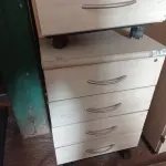 LOTE 455 - 02 GAVETEIROS COM 04 GAVETAS. (NO ESTADO) ATENÇÃO! FAZER A VISITAÇÃO ANTES DE ARREMATAR, NÃO SABEMOS SE FUNCIONA. LEILÃO NÃO TEM GARANTIA E NEM DEVOLUÇÃO, SUJEITO A POSSÍVEIS AVARIAS VISÍVEIS/OCULTAS E/OU AUSÊNCIA DE COMPONENTES.