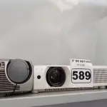 LOTE 589 - 03 PROJETORES MULTIMIDIA MARCAS E MODELOS DIVERSOS. (NO ESTADO) ATENÇÃO! FAZER A VISITAÇÃO ANTES DE ARREMATAR, NÃO SABEMOS SE FUNCIONA. LEILÃO NÃO TEM GARANTIA E NEM DEVOLUÇÃO, SUJEITO A POSSÍVEIS AVARIAS VISÍVEIS/OCULTAS E/OU AUSÊNCIA DE COMPONENTES.