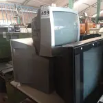 LOTE 459 - 03 TV’S DE TUBO MARCAS E MODELOS DIVERSOS PARA RETIRADA DE PEÇAS. (NO ESTADO) ATENÇÃO! FAZER A VISITAÇÃO ANTES DE ARREMATAR, NÃO SABEMOS SE FUNCIONA. LEILÃO NÃO TEM GARANTIA E NEM DEVOLUÇÃO, SUJEITO A POSSÍVEIS AVARIAS VISÍVEIS/OCULTAS E/OU AUSÊNCIA DE COMPONENTES.