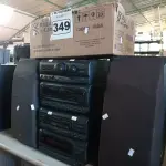 LOTE 349 - 01 APARELHO DE SOM 3X1 MARCA JVC E VÁRIAS CAIXINHAS DE SOM. (NO ESTADO) ATENÇÃO! FAZER A VISITAÇÃO ANTES DE ARREMATAR, NÃO SABEMOS SE FUNCIONA. LEILÃO NÃO TEM GARANTIA E NEM DEVOLUÇÃO, SUJEITO A POSSÍVEIS AVARIAS VISÍVEIS/OCULTAS E/OU AUSÊNCIA DE COMPONENTES.
