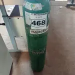 LOTE 468 - 01 CILINDRO DE OXIGÊNIO MEDICINAL 15.0L 22.4 KG. (NO ESTADO) ATENÇÃO! FAZER A VISITAÇÃO ANTES DE ARREMATAR, NÃO SABEMOS SE FUNCIONA. LEILÃO NÃO TEM GARANTIA E NEM DEVOLUÇÃO, SUJEITO A POSSÍVEIS AVARIAS VISÍVEIS/OCULTAS E/OU AUSÊNCIA DE COMPONENTES.