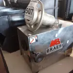 LOTE 507 - 01 MOEDOR DE CARNE BRAESI. (NO ESTADO) ATENÇÃO! FAZER A VISITAÇÃO ANTES DE ARREMATAR, NÃO SABEMOS SE FUNCIONA. LEILÃO NÃO TEM GARANTIA E NEM DEVOLUÇÃO, SUJEITO A POSSÍVEIS AVARIAS VISÍVEIS/OCULTAS E/OU AUSÊNCIA DE COMPONENTES.