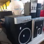 LOTE 333 - 02 SUBWOOFER E 02 CAIXINHAS DE SOM. (NO ESTADO) ATENÇÃO! FAZER A VISITAÇÃO ANTES DE ARREMATAR, NÃO SABEMOS SE FUNCIONA. LEILÃO NÃO TEM GARANTIA E NEM DEVOLUÇÃO, SUJEITO A POSSÍVEIS AVARIAS VISÍVEIS/OCULTAS E/OU AUSÊNCIA DE COMPONENTES.