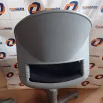 LOTE 579 - 01 CADEIRA DE ESCRITÓRIO COM BASE GIRATÓRIA. (NO ESTADO) ATENÇÃO! FAZER A VISITAÇÃO ANTES DE ARREMATAR, NÃO SABEMOS SE FUNCIONA. LEILÃO NÃO TEM GARANTIA E NEM DEVOLUÇÃO, SUJEITO A POSSÍVEIS AVARIAS VISÍVEIS/OCULTAS E/OU AUSÊNCIA DE COMPONENTES.