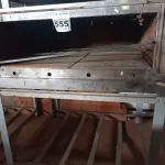 LOTE 555 - 01 FORNO INDUSTRIAL A GÁS COM AVARIAS.  (NO ESTADO) ATENÇÃO! FAZER A VISITAÇÃO ANTES DE ARREMATAR, NÃO SABEMOS SE FUNCIONA. LEILÃO NÃO TEM GARANTIA E NEM DEVOLUÇÃO, SUJEITO A POSSÍVEIS AVARIAS VISÍVEIS/OCULTAS E/OU AUSÊNCIA DE COMPONENTES.
