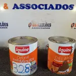 LOTE 328 - 02 GALÕES DE ESMALTE IQUINE MADEIRA E METAIS 3,6L SENDO 01 NA COR MARROM TABACO. (NO ESTADO) ATENÇÃO! FAZER A VISITAÇÃO ANTES DE ARREMATAR, NÃO SABEMOS SE FUNCIONA. LEILÃO NÃO TEM GARANTIA E NEM DEVOLUÇÃO, SUJEITO A POSSÍVEIS AVARIAS VISÍVEIS/OCULTAS E/OU AUSÊNCIA DE COMPONENTES.