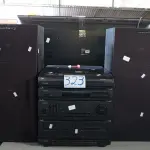 LOTE 323 - 01 APARELHO DE SOM 3X1 PHILIPS SENDO RADIO/CASSETE/TOCA DISCOS. (NO ESTADO) ATENÇÃO! FAZER A VISITAÇÃO ANTES DE ARREMATAR, NÃO SABEMOS SE FUNCIONA. LEILÃO NÃO TEM GARANTIA E NEM DEVOLUÇÃO, SUJEITO A POSSÍVEIS AVARIAS VISÍVEIS/OCULTAS E/OU AUSÊNCIA DE COMPONENTES.