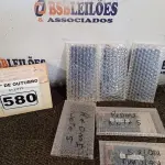 LOTE 580 - 06 TELAS PARA CELULAR REDMI. (NO ESTADO) ATENÇÃO! FAZER A VISITAÇÃO ANTES DE ARREMATAR, NÃO SABEMOS SE FUNCIONA. LEILÃO NÃO TEM GARANTIA E NEM DEVOLUÇÃO, SUJEITO A POSSÍVEIS AVARIAS VISÍVEIS/OCULTAS E/OU AUSÊNCIA DE COMPONENTES.