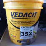 LOTE 352 - 01 BALDE DE VEDACIT, ADITIVO IMPERMEABILIZANTE PARA CONCRETO E ARGAMASSA. (NO ESTADO) ATENÇÃO! FAZER A VISITAÇÃO ANTES DE ARREMATAR, NÃO SABEMOS SE FUNCIONA. LEILÃO NÃO TEM GARANTIA E NEM DEVOLUÇÃO, SUJEITO A POSSÍVEIS AVARIAS VISÍVEIS/OCULTAS E/OU AUSÊNCIA DE COMPONENTES.