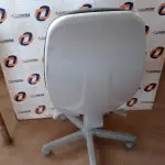 LOTE 616 - 01 CADEIRA DE ESCRITÓRIO COM BASE GIRATÓRIA. (NO ESTADO) ATENÇÃO! FAZER A VISITAÇÃO ANTES DE ARREMATAR, NÃO SABEMOS SE FUNCIONA. LEILÃO NÃO TEM GARANTIA E NEM DEVOLUÇÃO, SUJEITO A POSSÍVEIS AVARIAS VISÍVEIS/OCULTAS E/OU AUSÊNCIA DE COMPONENTES.