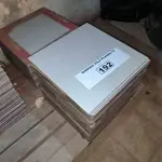 LOTE 192 - 01 LOTE COM PISOS 45X45 ELIANE DIVERSOS (NO ESTADO, NÃO SABEMOS SE FUNCIONA. LEILÃO NÃO TEM GARANTIA E NEM DEVOLUÇÃO).