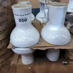 LOTE 050 - 01 LOTE COM 04 VASOS SANITÁRIOS (NO ESTADO, NÃO SABEMOS SE FUNCIONA. LEILÃO NÃO TEM GARANTIA E NEM DEVOLUÇÃO).
