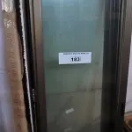 LOTE 183 - 04 PORTAS EM ALUMÍNIO COM VIDRO 90X2,44 (NO ESTADO, NÃO SABEMOS SE FUNCIONA. LEILÃO NÃO TEM GARANTIA E NEM DEVOLUÇÃO).