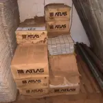 LOTE 103 - 19 CAIXAS DE PASTILHA NA COR BRANCA (NO ESTADO, NÃO SABEMOS SE FUNCIONA. LEILÃO NÃO TEM GARANTIA E NEM DEVOLUÇÃO).