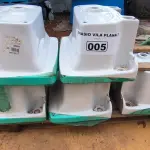 LOTE 005 - 01 LOTE COM 05 TANQUES PARA LAVANDERIA CELITE BRANCO (NO ESTADO, NÃO SABEMOS SE FUNCIONA. LEILÃO NÃO TEM GARANTIA E NEM DEVOLUÇÃO).