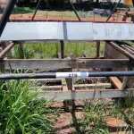 LOTE 279 - 03 ESTRUTURAS EM TRIANGULO EM FERRO NA COR PRETA (NO ESTADO, NÃO SABEMOS SE FUNCIONA. LEILÃO NÃO TEM GARANTIA E NEM DEVOLUÇÃO).