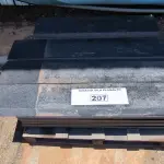 LOTE 207 - 01 LOTE COM RODAPÉS EM GRANITO TAMANHOS E CORES DIVERSAS (NO ESTADO, NÃO SABEMOS SE FUNCIONA. LEILÃO NÃO TEM GARANTIA E NEM DEVOLUÇÃO).