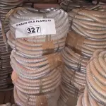 LOTE 327 - 01 LOTE COM MANGUEIRA CORRUGADA METÁLICA (NO ESTADO, NÃO SABEMOS SE FUNCIONA. LEILÃO NÃO TEM GARANTIA E NEM DEVOLUÇÃO).