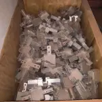 LOTE 184 - 01 LOTE COM CAIXAS DE DERIVAÇÃO (NO ESTADO, NÃO SABEMOS SE FUNCIONA. LEILÃO NÃO TEM GARANTIA E NEM DEVOLUÇÃO).