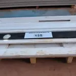 LOTE 155 - 01 LOTE COM RETALHOS DE PEDRA TAMANHOS DIVERSOS (NO ESTADO, NÃO SABEMOS SE FUNCIONA. LEILÃO NÃO TEM GARANTIA E NEM DEVOLUÇÃO).