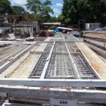 LOTE 244 - 01 LOTE COM GRADES EM FERRO NA COR BRANCA COM TELAS (NO ESTADO, NÃO SABEMOS SE FUNCIONA. LEILÃO NÃO TEM GARANTIA E NEM DEVOLUÇÃO).
