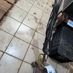 LOTE 322 - 01 ENCERADEIRA (NO ESTADO, NÃO SABEMOS SE FUNCIONA. LEILÃO NÃO TEM GARANTIA E NEM DEVOLUÇÃO).