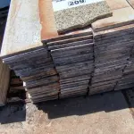 LOTE 209 - 01 LOTE COM RODAPÉS EM GRANITO TAMANHOS E CORES DIVERSAS (NO ESTADO, NÃO SABEMOS SE FUNCIONA. LEILÃO NÃO TEM GARANTIA E NEM DEVOLUÇÃO).