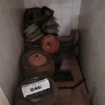 LOTE 046 - 01 LOTE COM PNEUS E RODAS PARA CARRINHOS DE MÃOS (NO ESTADO, NÃO SABEMOS SE FUNCIONA. LEILÃO NÃO TEM GARANTIA E NEM DEVOLUÇÃO).