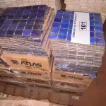 LOTE 101 - 14 CAIXAS DE PASTILHA NA COR AZUL (NO ESTADO, NÃO SABEMOS SE FUNCIONA. LEILÃO NÃO TEM GARANTIA E NEM DEVOLUÇÃO).