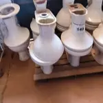 LOTE 149 - 14 VASOS SANITÁRIOS (NO ESTADO, NÃO SABEMOS SE FUNCIONA. LEILÃO NÃO TEM GARANTIA E NEM DEVOLUÇÃO).