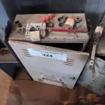 LOTE 324 - 01 LOTE COM QUADROS ELÉTRICOS (NO ESTADO, NÃO SABEMOS SE FUNCIONA. LEILÃO NÃO TEM GARANTIA E NEM DEVOLUÇÃO).
