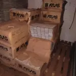 LOTE 103 - 19 CAIXAS DE PASTILHA NA COR BRANCA (NO ESTADO, NÃO SABEMOS SE FUNCIONA. LEILÃO NÃO TEM GARANTIA E NEM DEVOLUÇÃO).