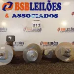 LOTE 013 - 03 PARA-RAIOS DE VÁLVULA POLIMÉRICO 15KV. (NO ESTADO) ATENÇÃO! FAZER A VISITAÇÃO ANTES DE ARREMATAR, NÃO SABEMOS SE FUNCIONA. LEILÃO NÃO TEM GARANTIA E NEM DEVOLUÇÃO, SUJEITO A POSSÍVEIS AVARIAS VISÍVEIS/OCULTAS E/OU AUSÊNCIA DE COMPONENTES.