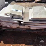 LOTE 205 - 01 LOTE COM RODAPÉS EM GRANITO TAMANHOS E CORES DIVERSAS (NO ESTADO, NÃO SABEMOS SE FUNCIONA. LEILÃO NÃO TEM GARANTIA E NEM DEVOLUÇÃO).