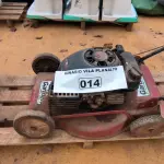 LOTE 014 - 01 CORTADOR DE GRAMA A GASOLINA GARTHERN E 01 MOTOR A GASOLINA (NO ESTADO, NÃO SABEMOS SE FUNCIONA. LEILÃO NÃO TEM GARANTIA E NEM DEVOLUÇÃO).