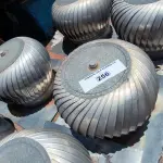 LOTE 256 - 02 EXAUSTORES PARA GALPÃO (NO ESTADO, NÃO SABEMOS SE FUNCIONA. LEILÃO NÃO TEM GARANTIA E NEM DEVOLUÇÃO).
