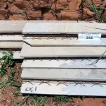 LOTE 222 - 01 LOTE COM TRELIÇAS PEQUENAS EM CONCRETO (NO ESTADO, NÃO SABEMOS SE FUNCIONA. LEILÃO NÃO TEM GARANTIA E NEM DEVOLUÇÃO).
