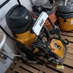 LOTE 042 - 01 ASPIRADOR DE PO ELETROLUX E 01 LAVA JATO WAP TITAN (NO ESTADO, NÃO SABEMOS SE FUNCIONA. LEILÃO NÃO TEM GARANTIA E NEM DEVOLUÇÃO).