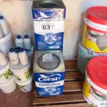LOTE 037 - 03 LATAS DE SELADORA ACRÍLICA (NO ESTADO, NÃO SABEMOS SE FUNCIONA. LEILÃO NÃO TEM GARANTIA E NEM DEVOLUÇÃO).