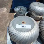 LOTE 257 - 02 EXAUSTORES PARA GALPÃO SENDO 01 INCOMPLETO (NO ESTADO, NÃO SABEMOS SE FUNCIONA. LEILÃO NÃO TEM GARANTIA E NEM DEVOLUÇÃO).