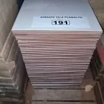 LOTE 191 - 01 LOTE COM PISOS 45X45 DIVERSOS (NO ESTADO, NÃO SABEMOS SE FUNCIONA. LEILÃO NÃO TEM GARANTIA E NEM DEVOLUÇÃO).